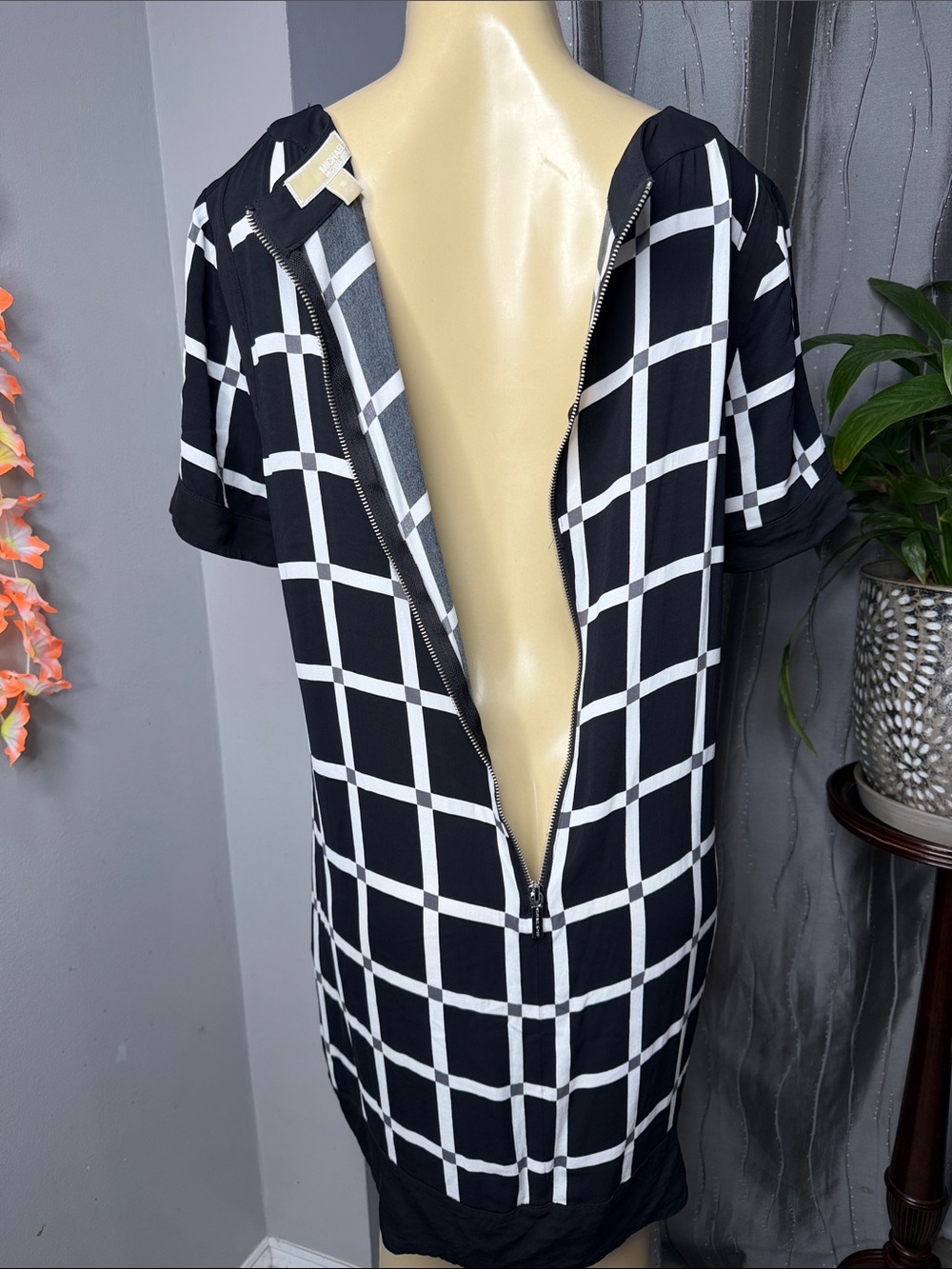 Michael Kors Women’s Black and White Check Zip-Front Dress Sz 16 - Picture 5 of 7